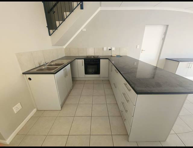 2 BEDROOM HOUSE RENTED IN TWEESPRUIT ESTATE